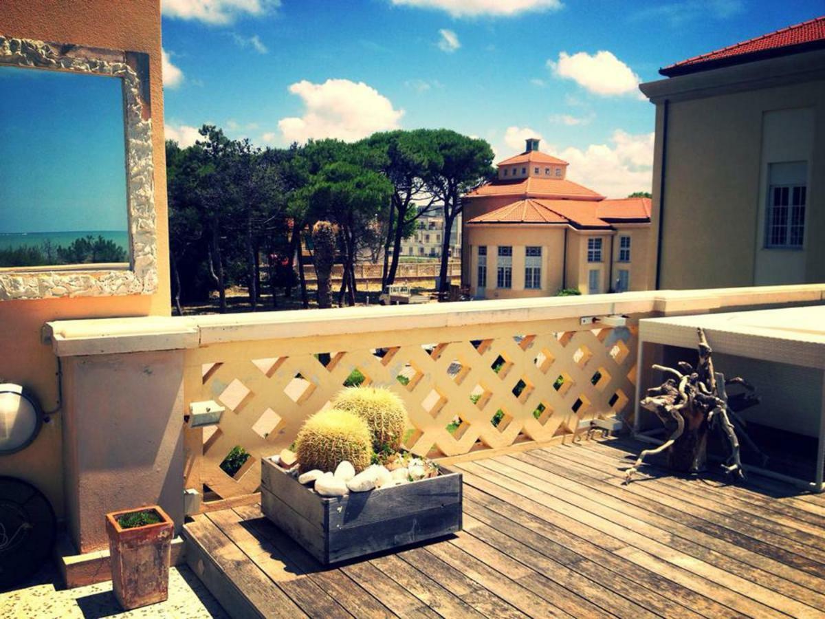 Amazing Sea View Flat Villa Tirrenia Exteriör bild