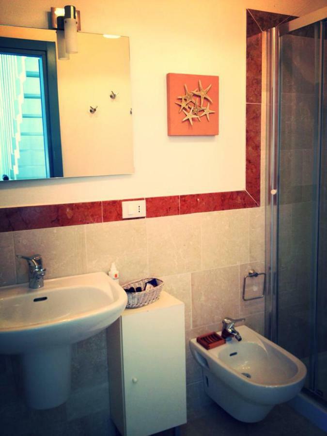 Amazing Sea View Flat Villa Tirrenia Exteriör bild